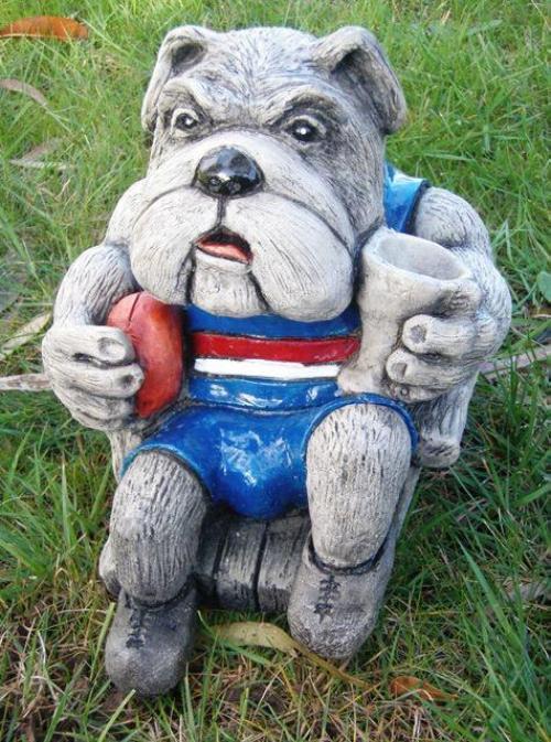 BULLDOG CHAIR